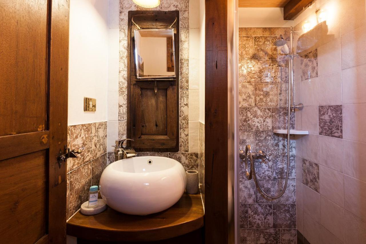 Отель Locanda Centolaghi Valditacca Экстерьер фото