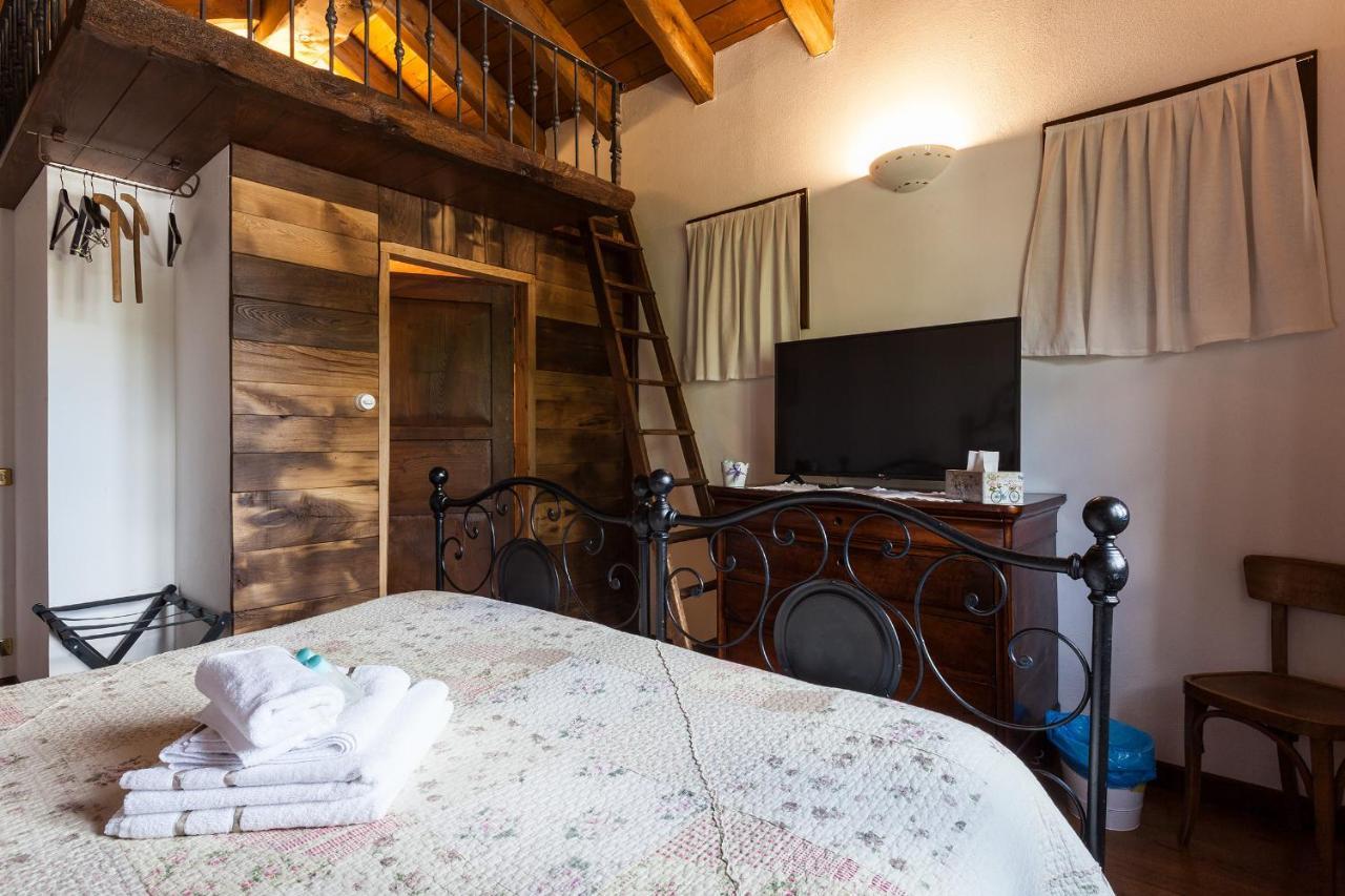 Отель Locanda Centolaghi Valditacca Экстерьер фото